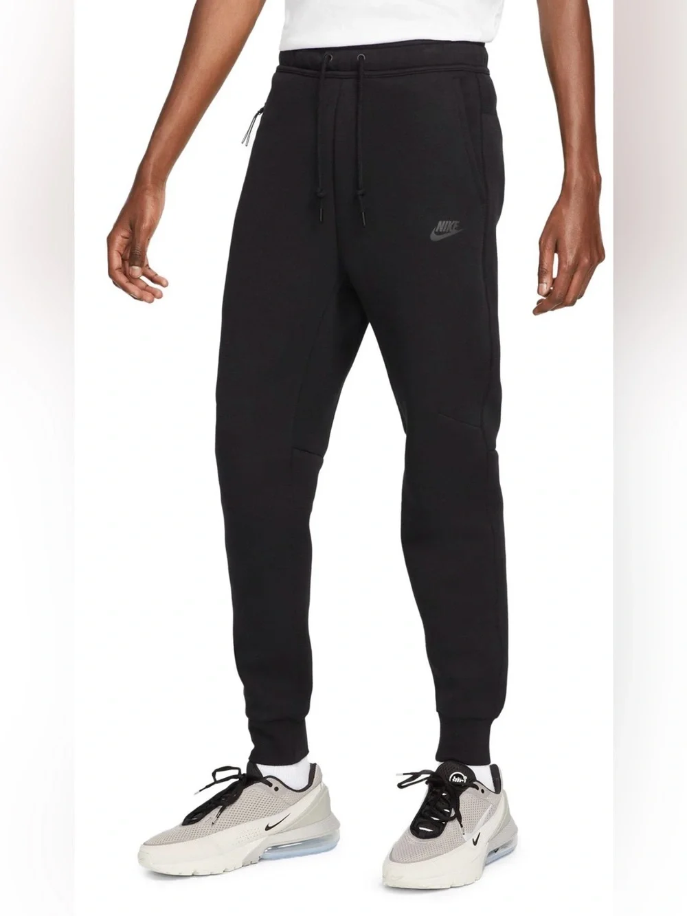 NWT NIKE SPORTSWEAR TECH FLEECE JOGGERS Men – Black/Black